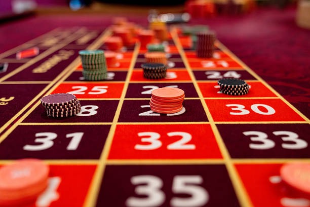 Multiple live-dealer table feeds displayed on dashboard